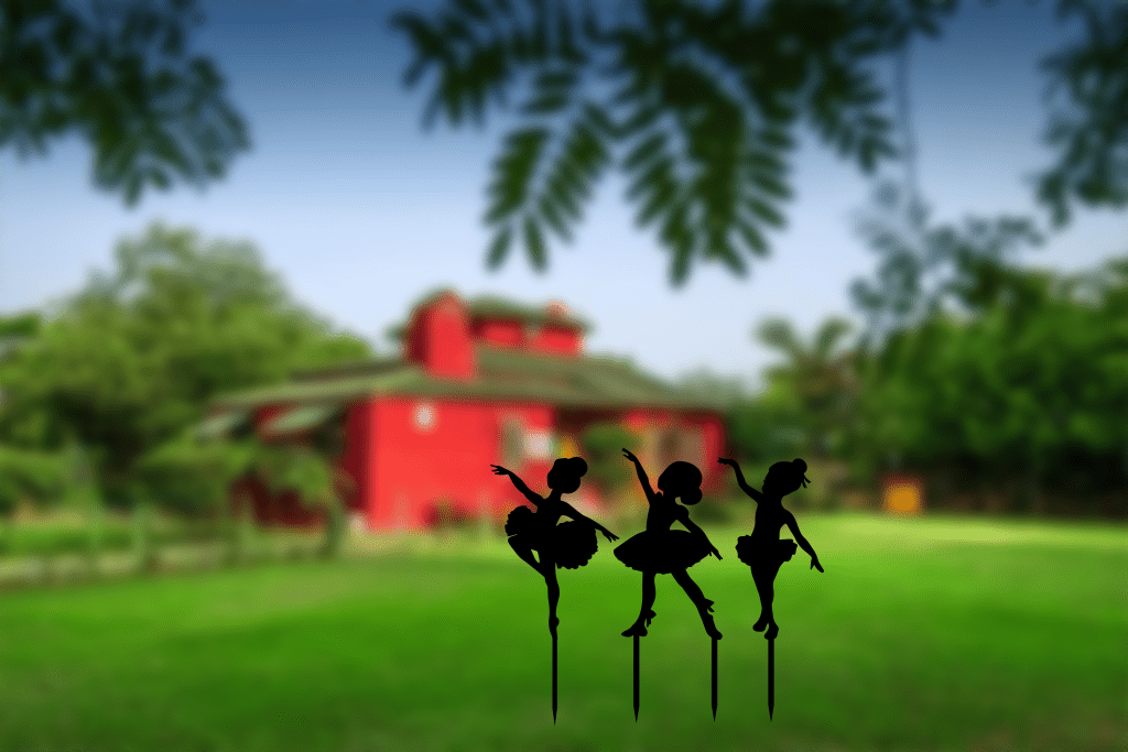 Dancing Girls Garden Stakes Metal Art Metalplex