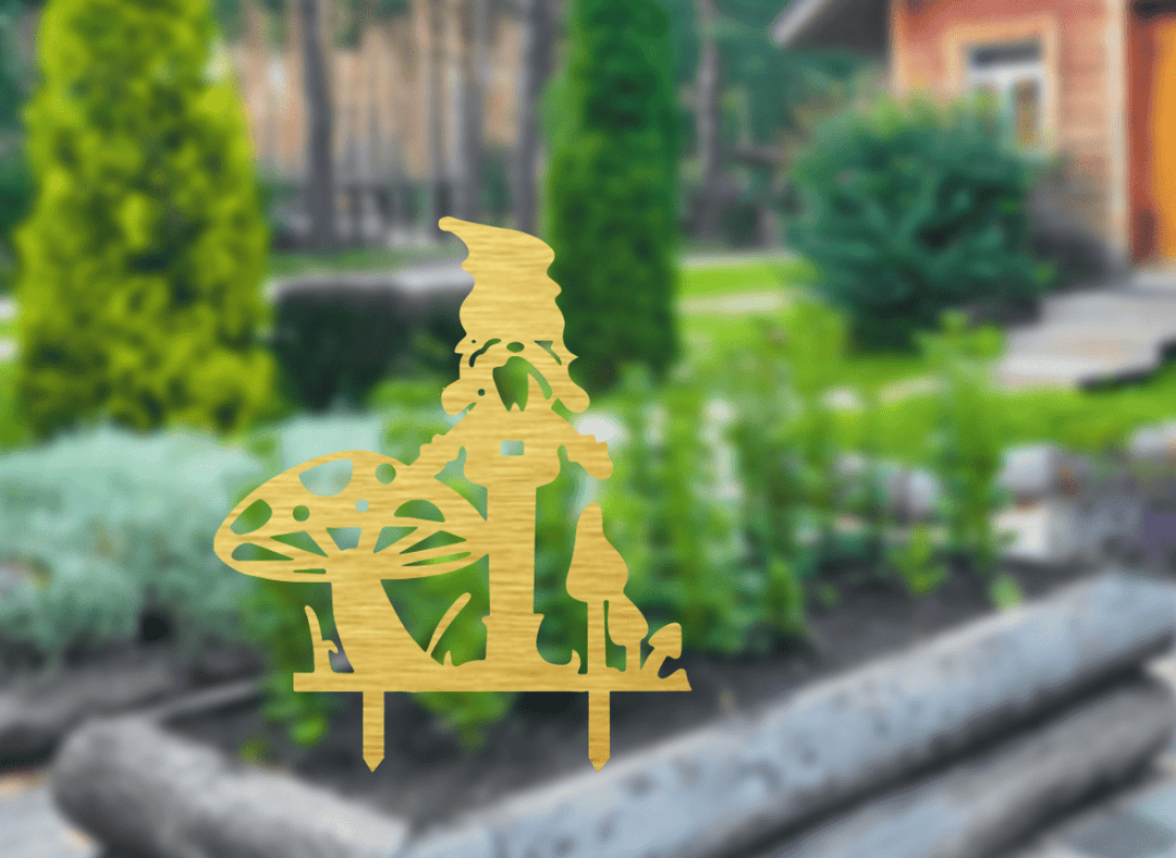 Gnome Garden Stakes - Metal Art - MetalPlex