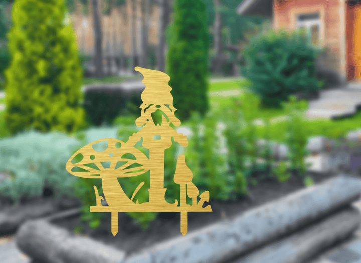 Gnome Garden Stakes - Metal Art - MetalPlex