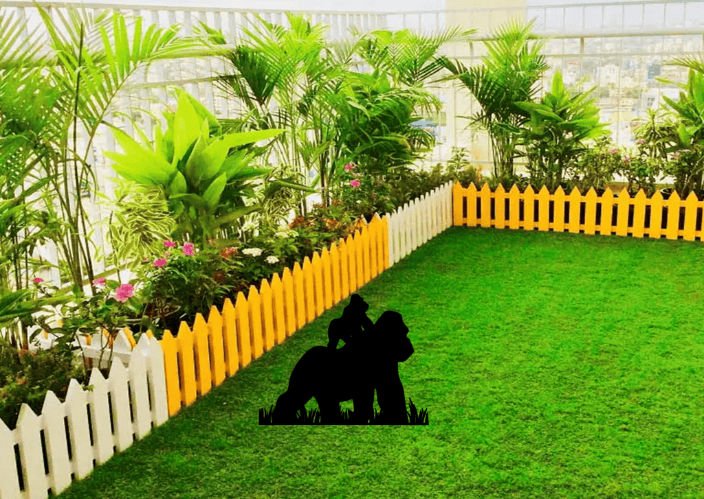 Gorillas Garden Stakes - Metal Art - MetalPlex