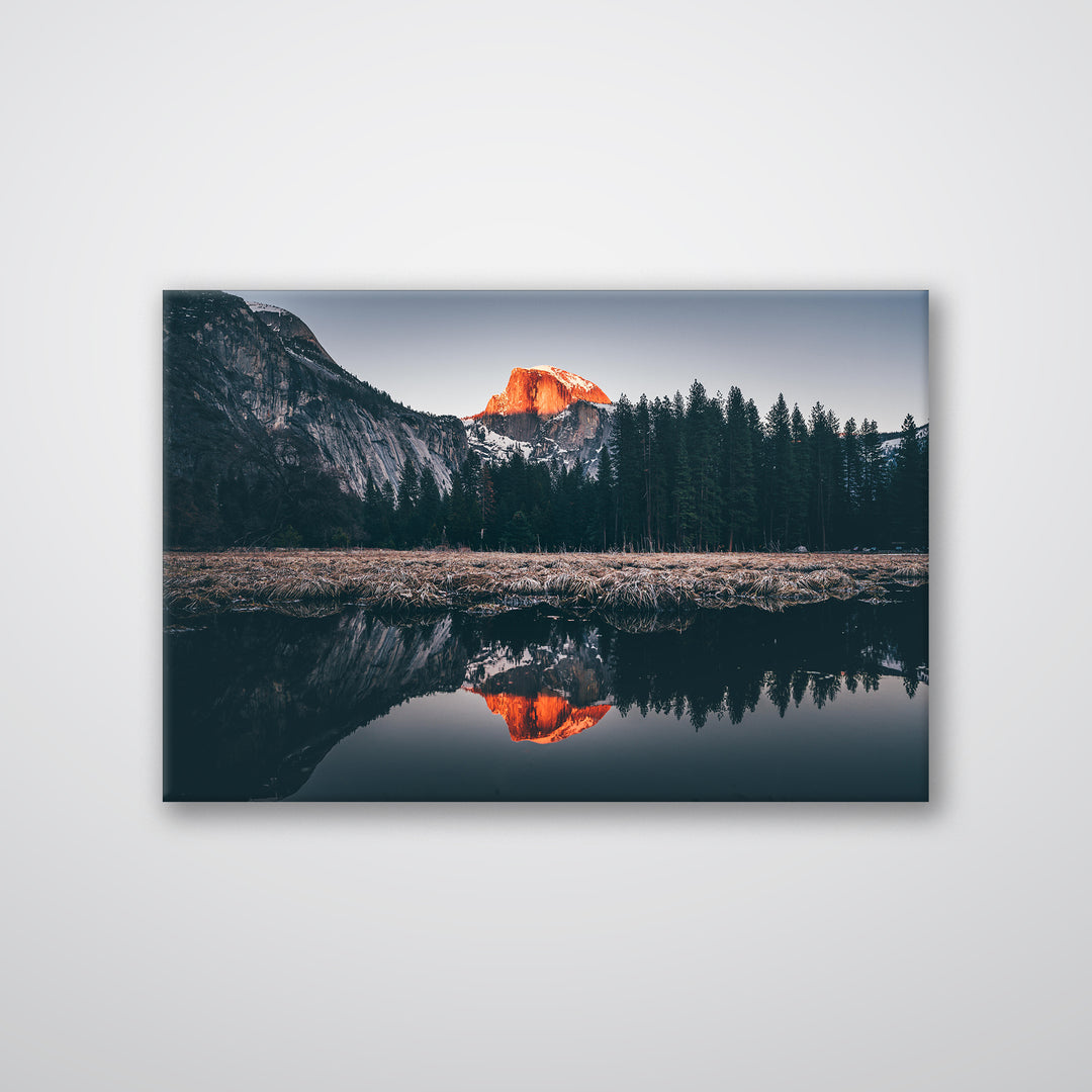 Captivate your space with the breathtaking beauty of the Yosemite Sunset Print from Metalplex. This stunning metal wall art captures the vibrant hues of a Yosemite sunset, bringing nature's masterpiece into your home. Elevate your decor with this exquisite print that blends artistry and tranquility.